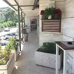 아파트 Dinka Vip