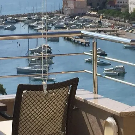 Dinka Vip Apartamento